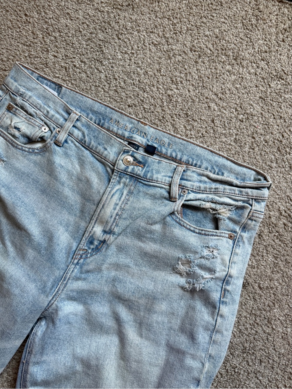 American Eagle Light Blue Distressed Stretch Denim Jeans